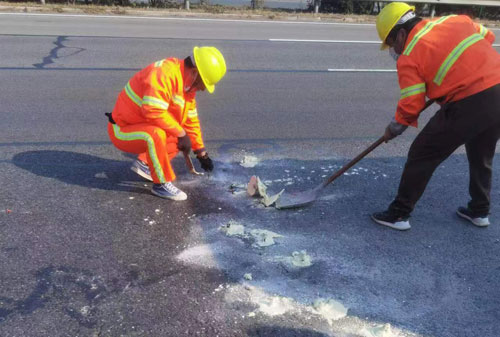 弋阳公路下沉注浆加固